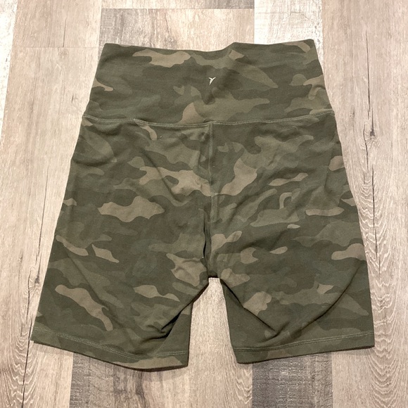 Green camo print biker shorts. - Picture 3 of 5